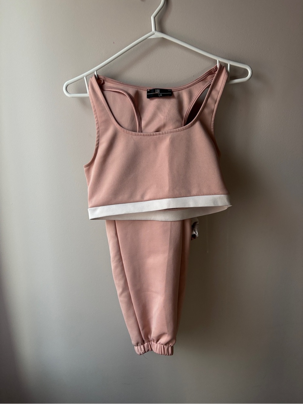 Active Crop Tank & Joggers Set 🤍
